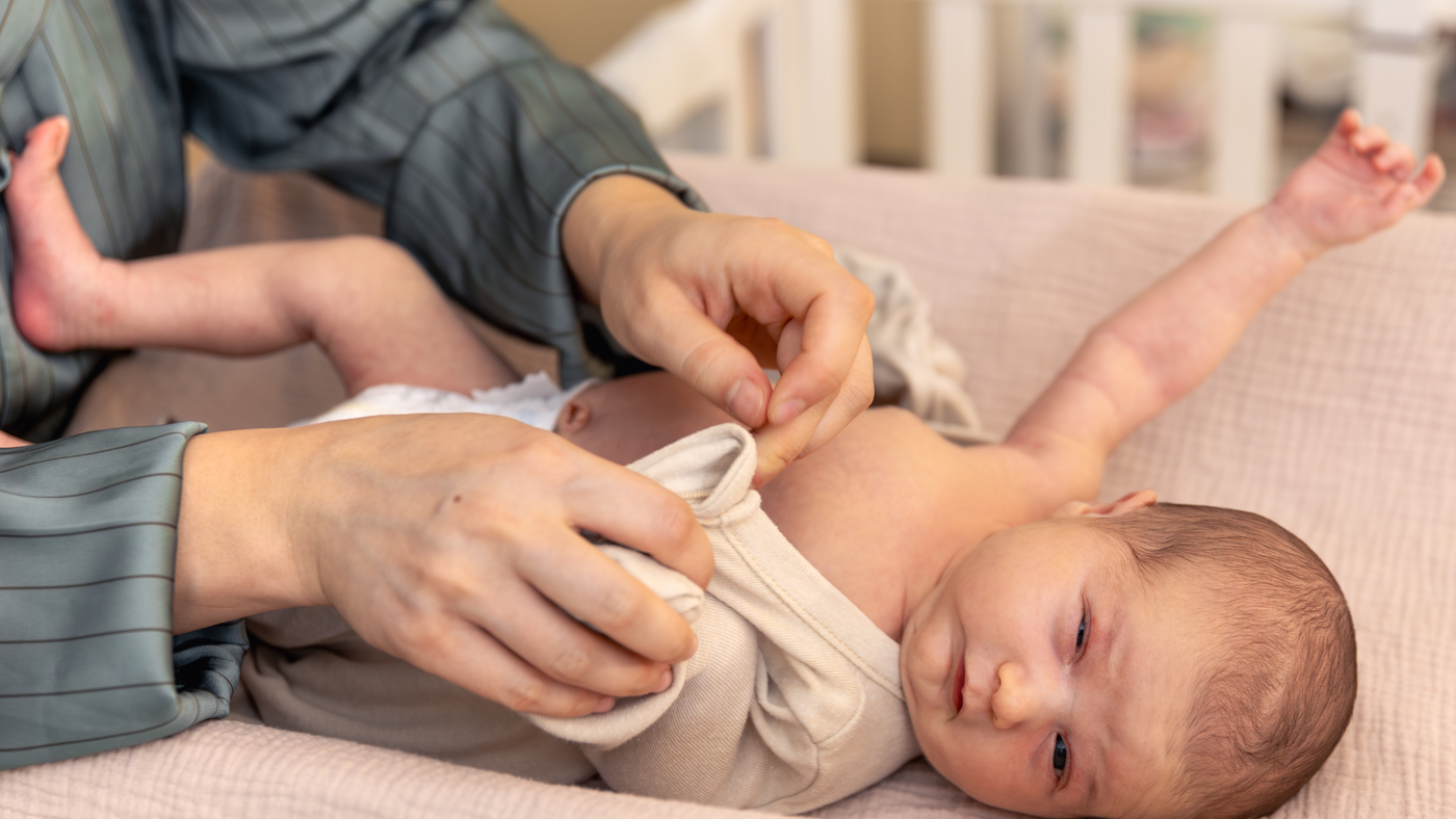 Clothes for Easy Diaper Changes: A Parent's Guide to Stress-Free Dressing
